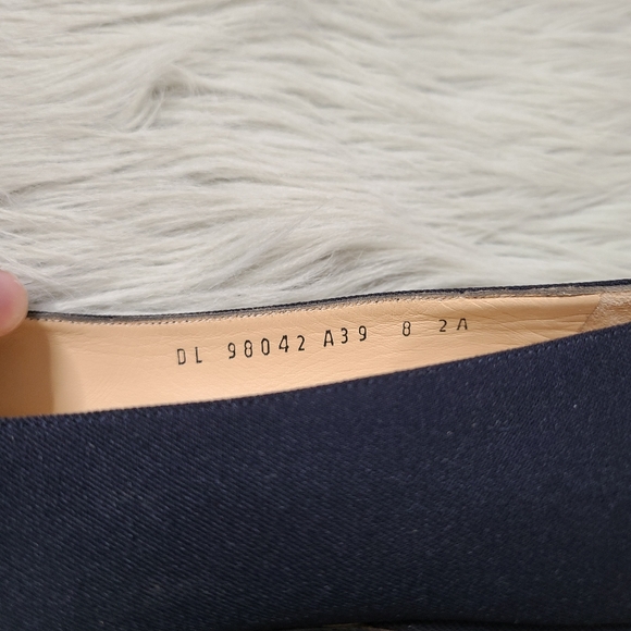 Salvatore Ferragamo 8AA Narrow Square Toe Heels - Picture 5 of 7